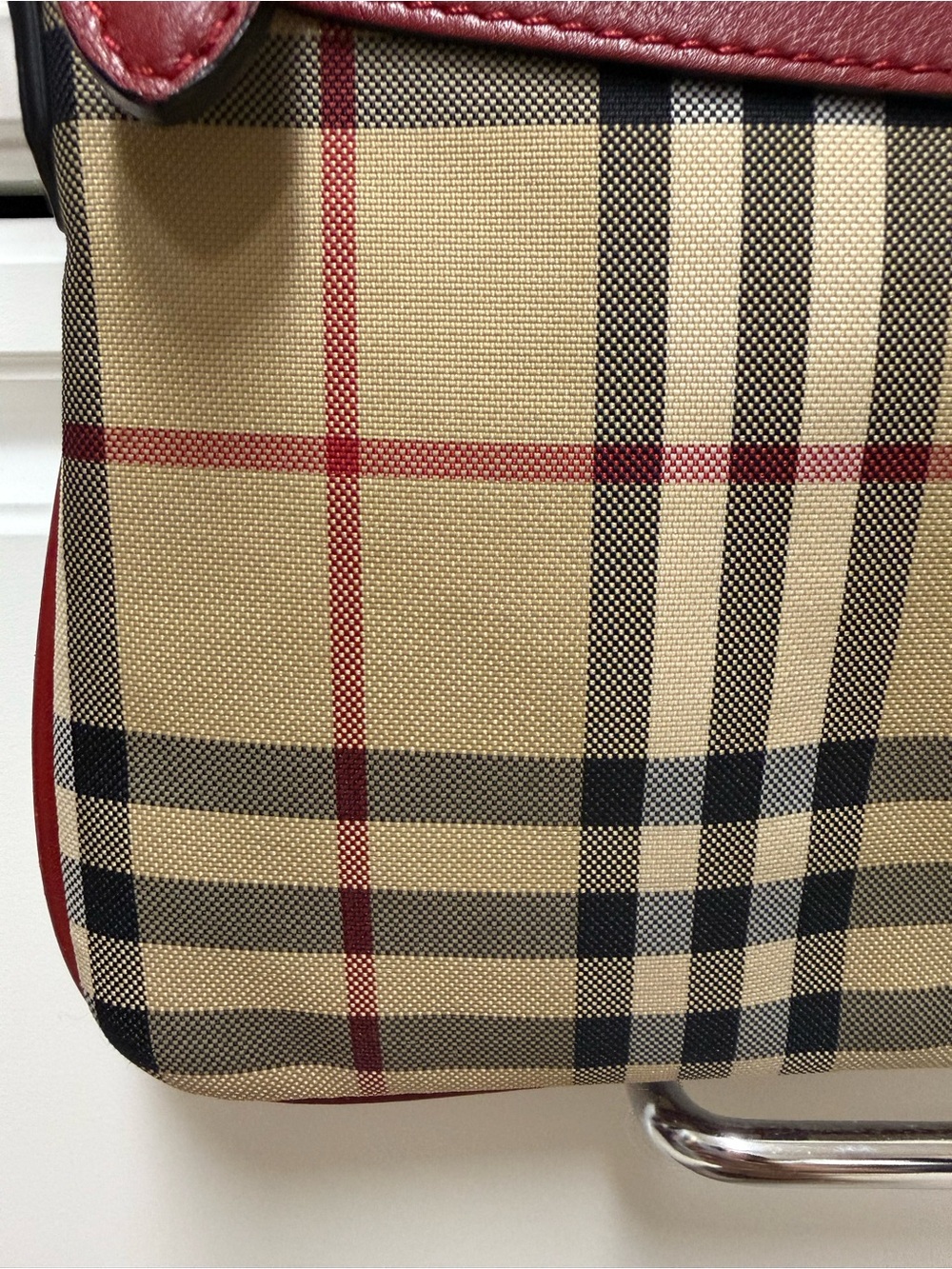 Burberry Beige Check Crossbody with Red Trim - Picture 4 of 16